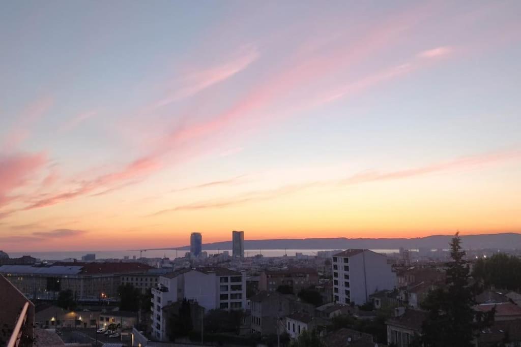 T3 Le Designer 4E-Terrasse-Climatisation & Netflix Apartment Marseille Exterior photo